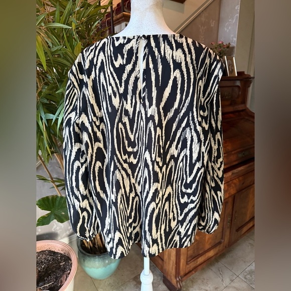 Who What Wear ladies NWOTXL Animal, print blouse lightweight - Picture 9 of 11